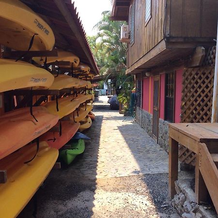 Sea Breeze Inn 웨스트 엔드 외부 사진