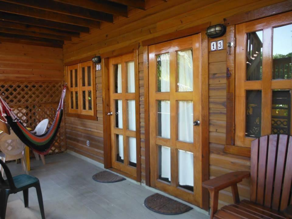 Sea Breeze Inn 웨스트 엔드 외부 사진